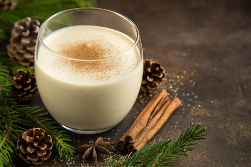 What Does Eggnog Taste Like? [Definitive Guide] Medmunch
