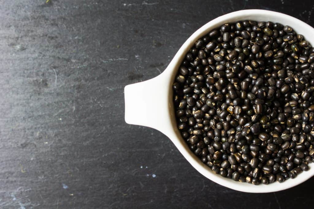 Pinto vs Black Beans Nutrition, Appearance, Taste & More Medmunch